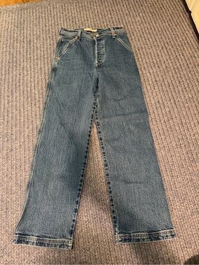Levi's Straight-Leg Women's Jeans - Medium Blue